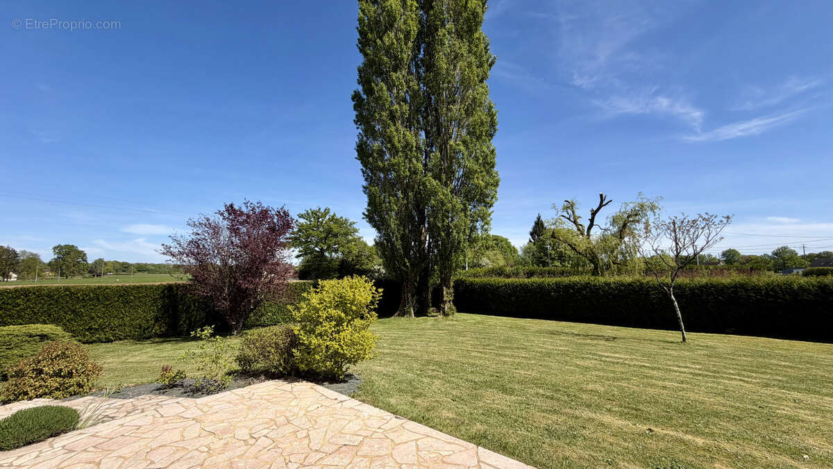 Maison à LONGNY-AU-PERCHE