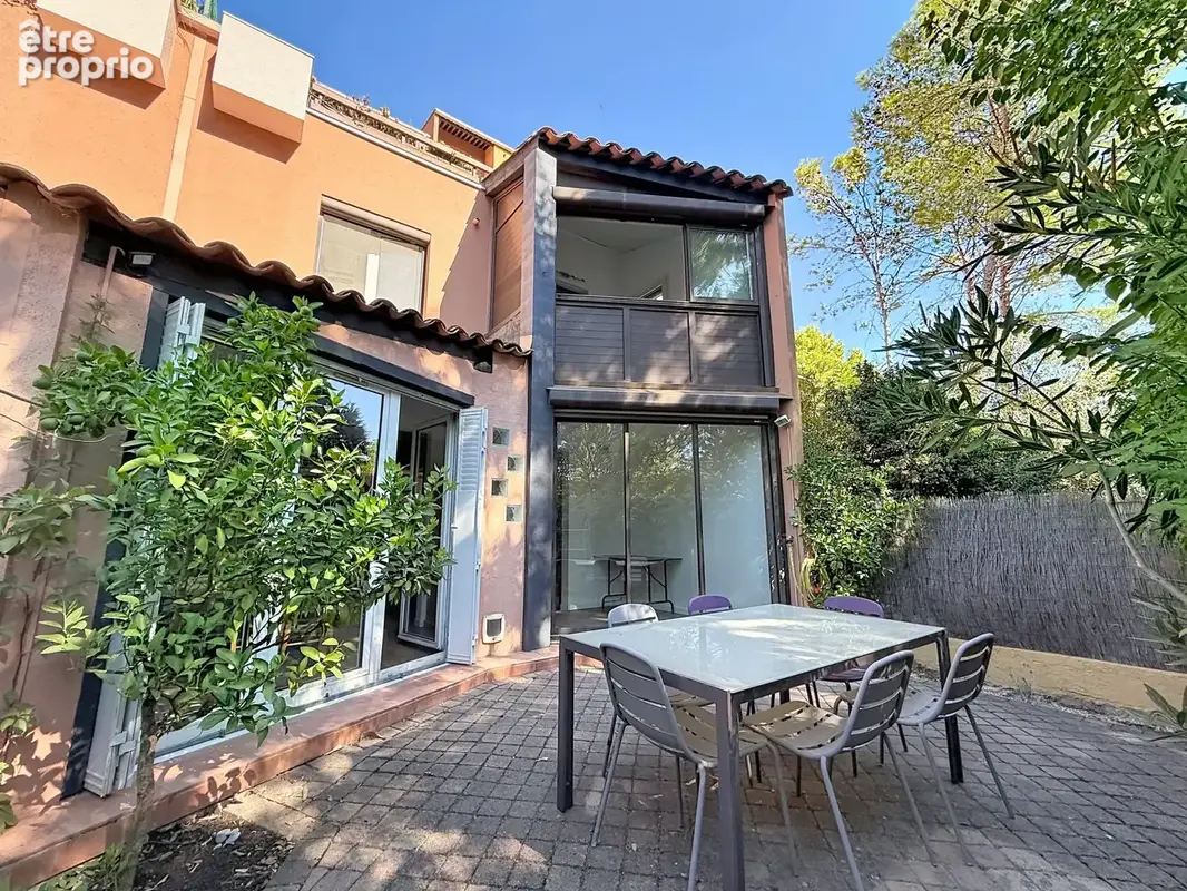 Sophia Antipolis (Valbonne), spacieux duplex 3 pièces au calme avec jardin - photo 2