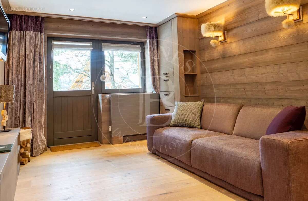 Appartement à LES ALLUES