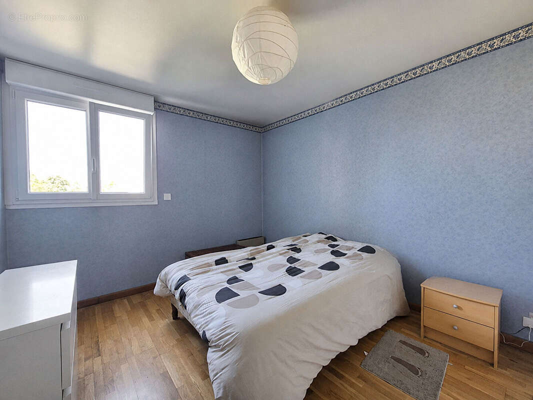 Appartement à MONTIGNY-LE-BRETONNEUX