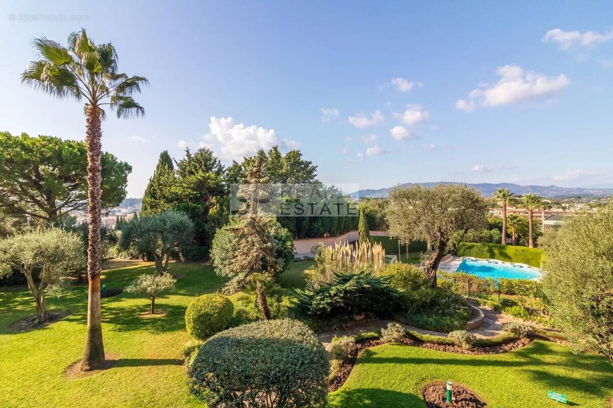 Appartement à LE CANNET