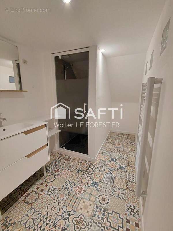 Photo 6 - Appartement à SAINT-LOUIS-DE-MONTFERRAND