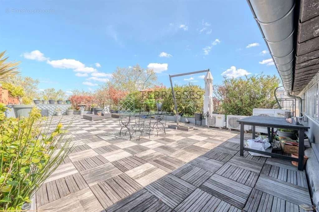 Appartement à ISSY-LES-MOULINEAUX