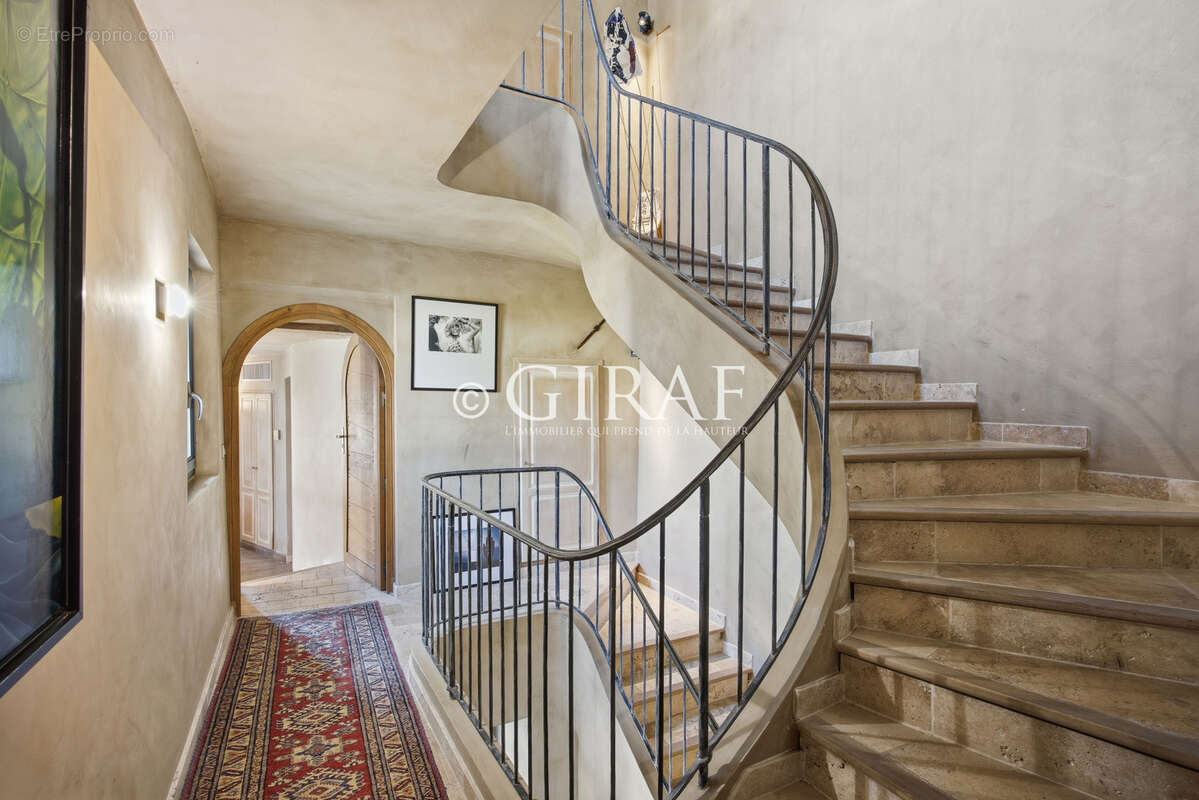 Maison à LA COLLE-SUR-LOUP