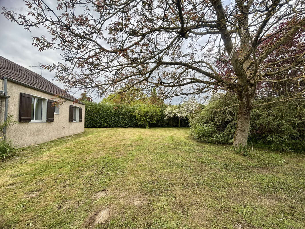 Maison à LE THIEULIN