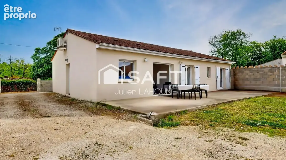 Photo 1 - Maison à SAINT-BRICE