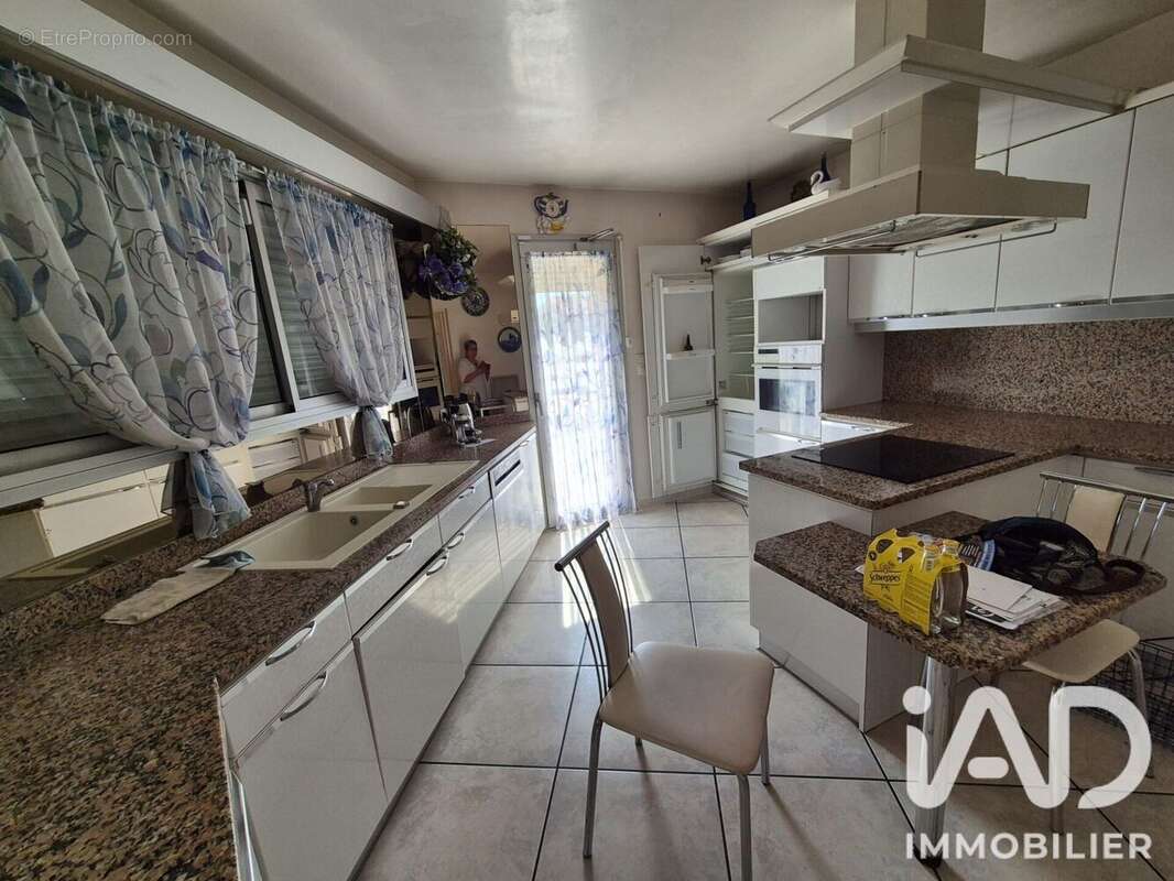 Maison 160 m² à Perpignan  - photo 3