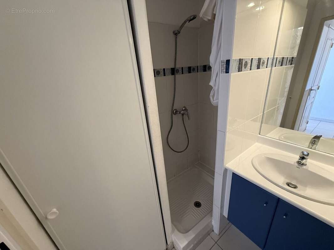 Vue mer à Valras-Plage ! Appartement T2 - photo 7