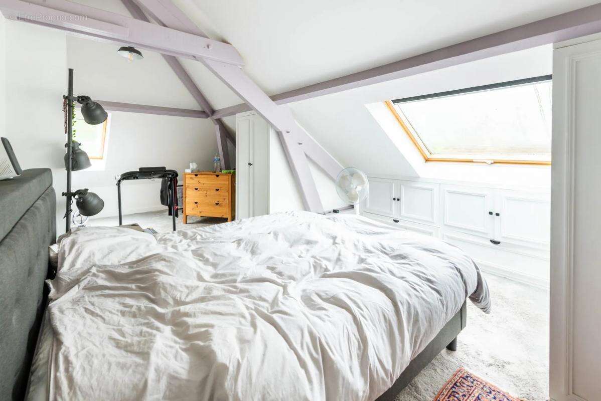 Maison à L&#039;ETANG-LA-VILLE