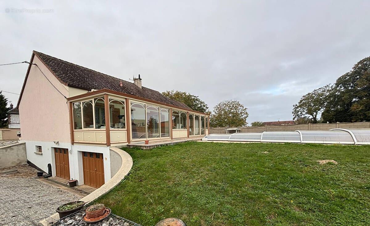 Maison à NOGENT-LE-ROI