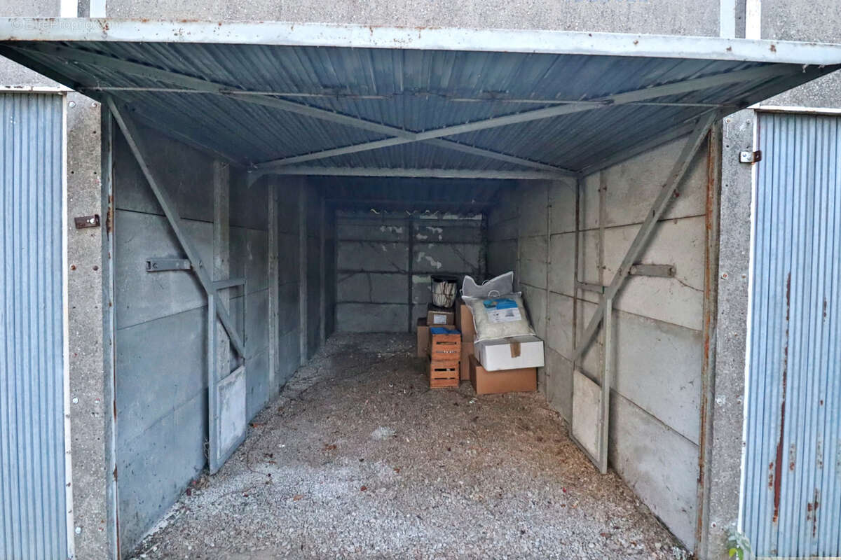 Appartement à SAINTE-SAVINE