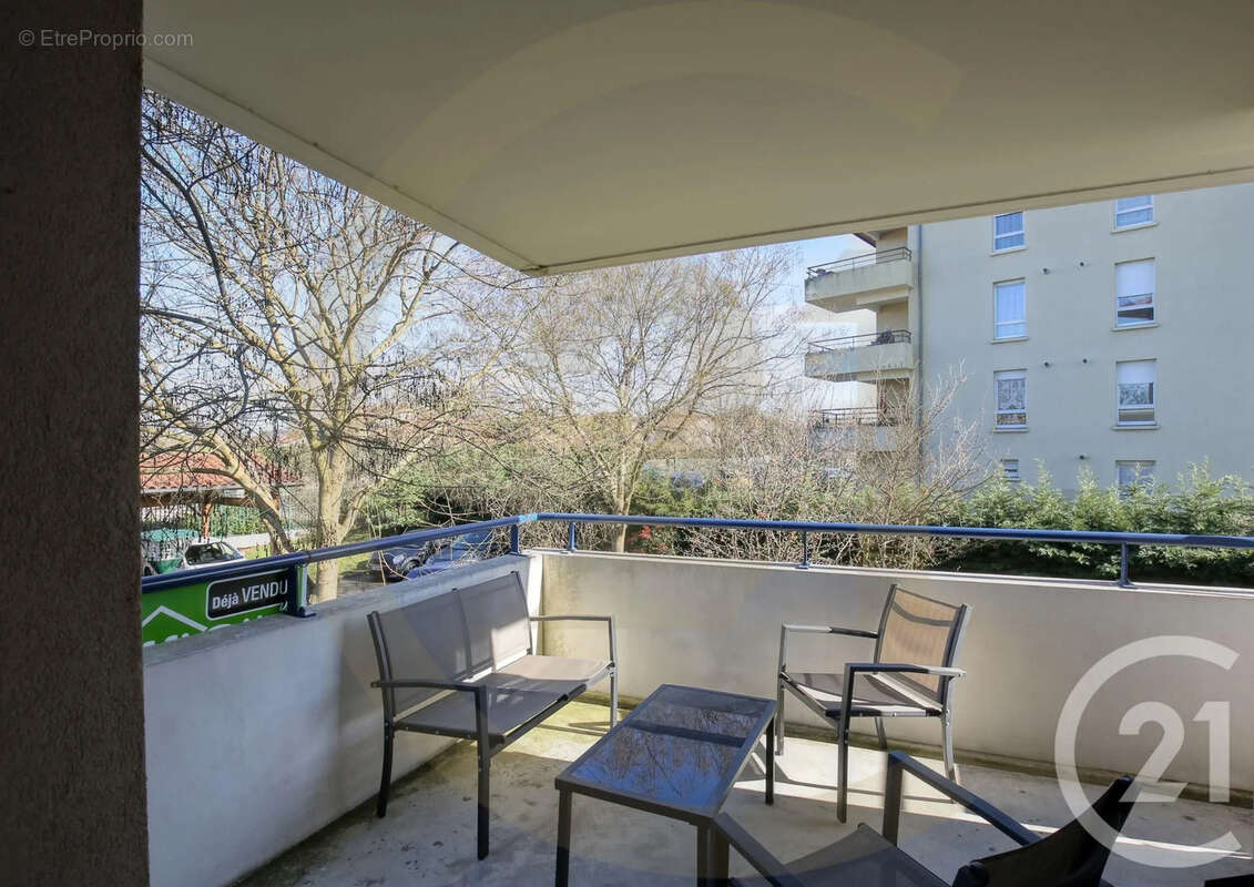 Appartement à L'ISLE-D'ABEAU