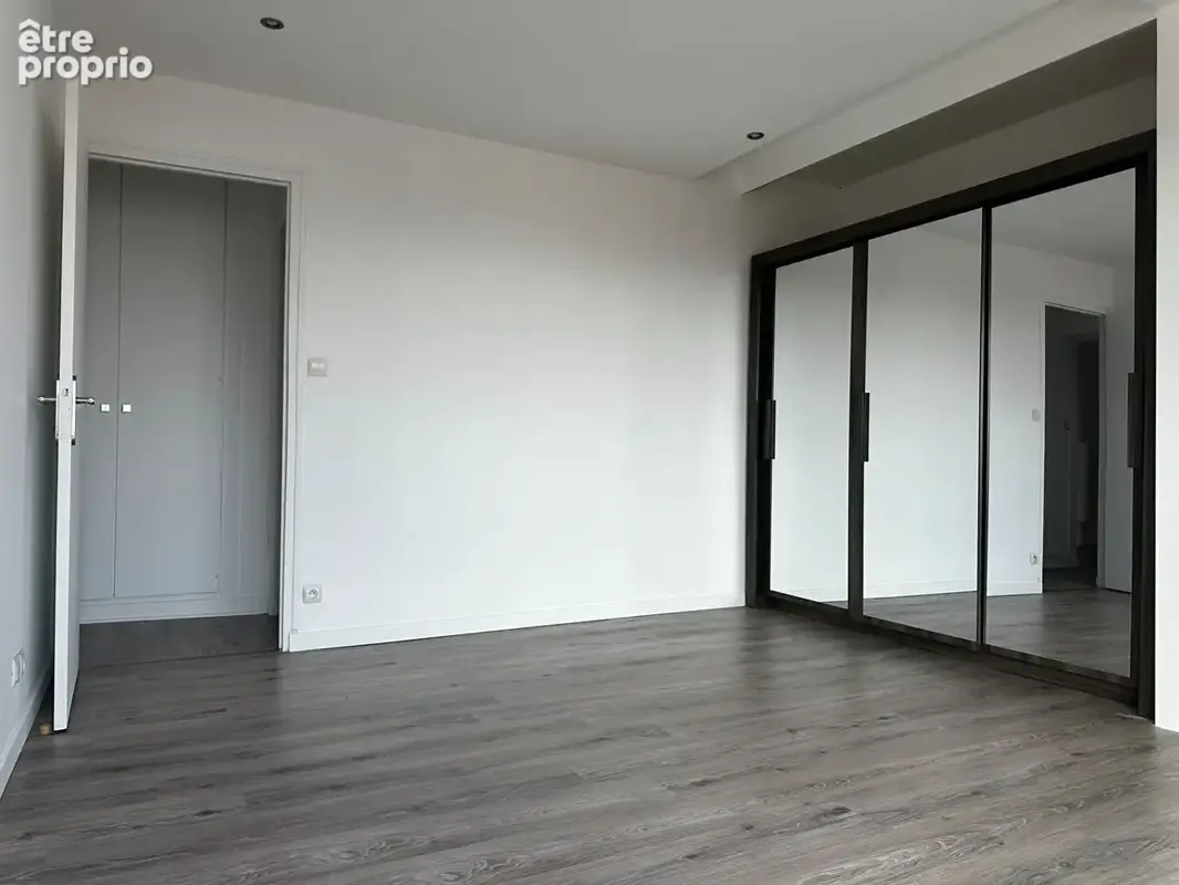 NANCY - Appartement 118 m² - Dernier étage avec balcon, garage et cave - photo 8