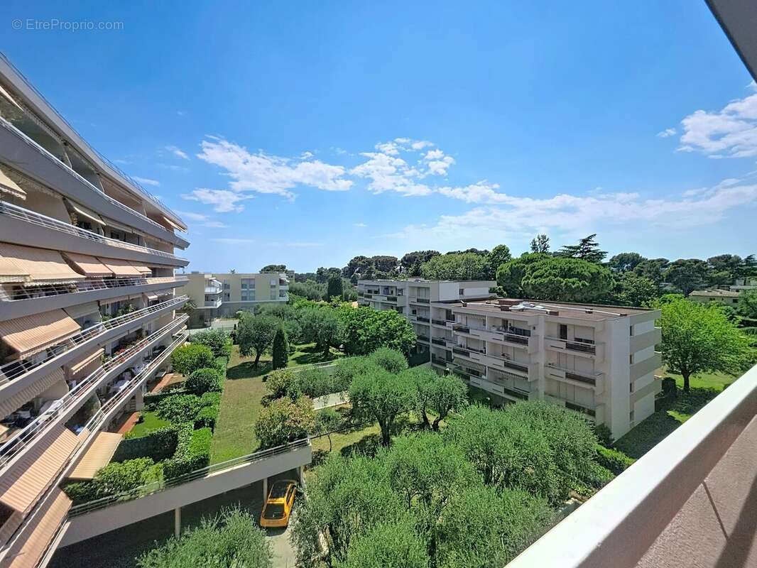 Appartement à LE CANNET