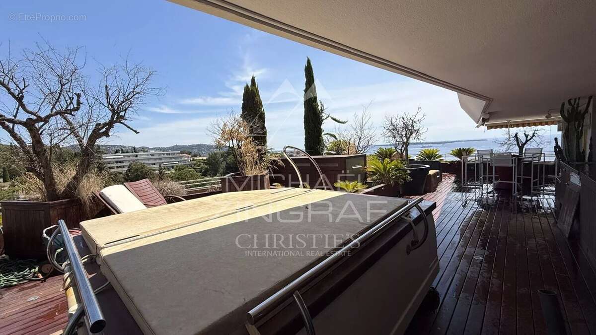 Appartement à CANNES