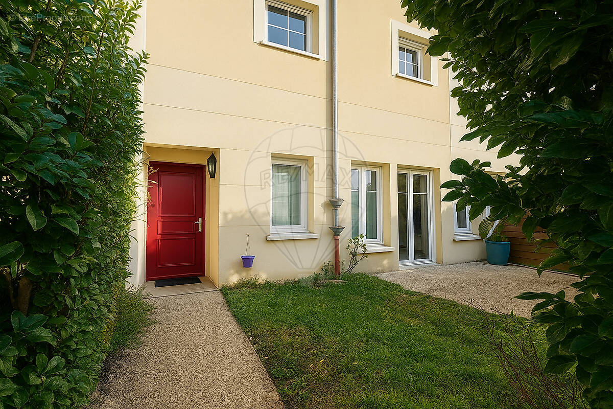 Maison à SAINT-WITZ