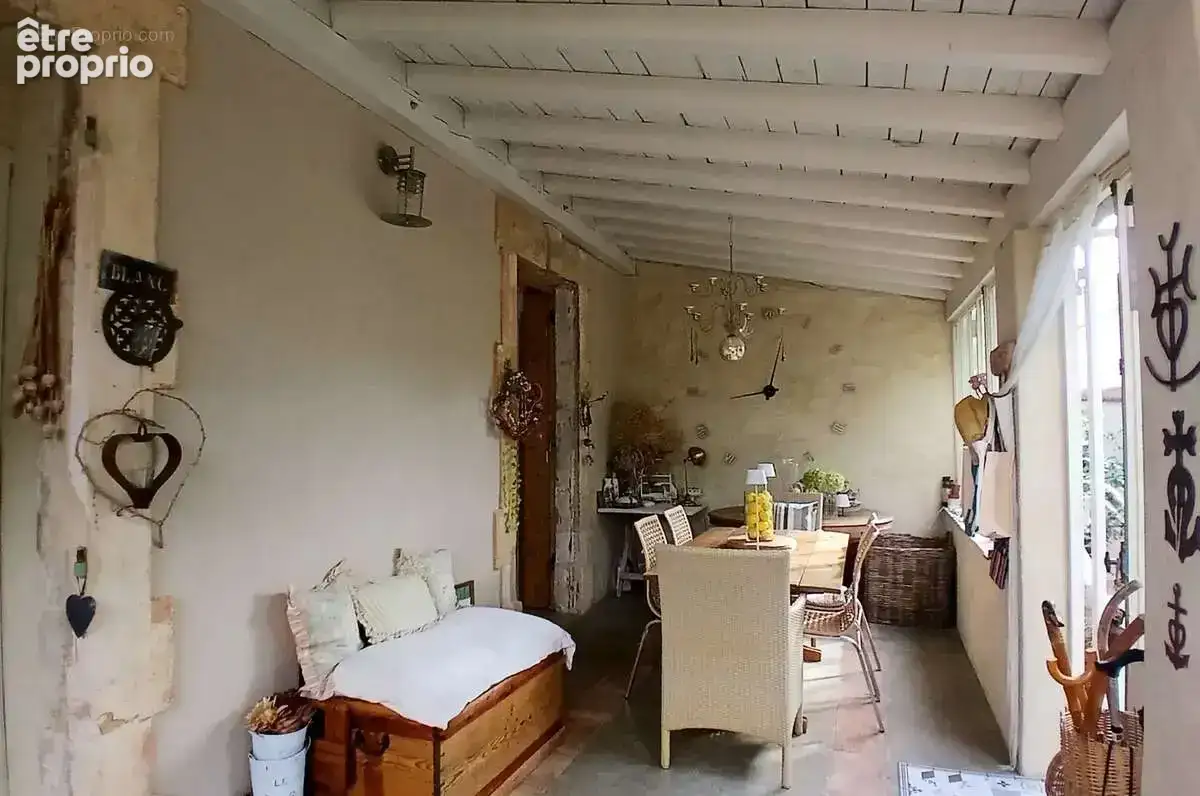 Sublime maison vigneronne, entièrement rénovée. - photo 11