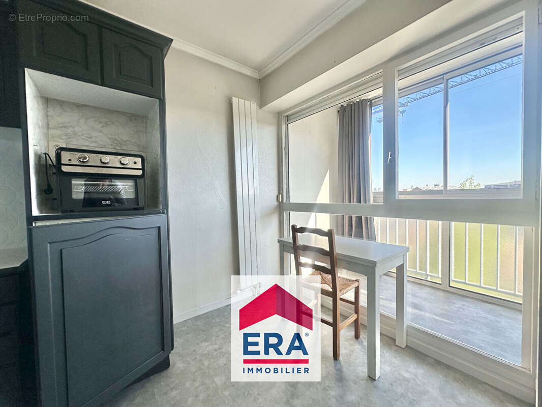 Appartement à SARTROUVILLE