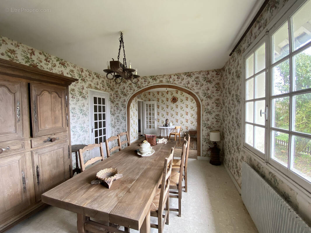 Maison à LONGUES-SUR-MER