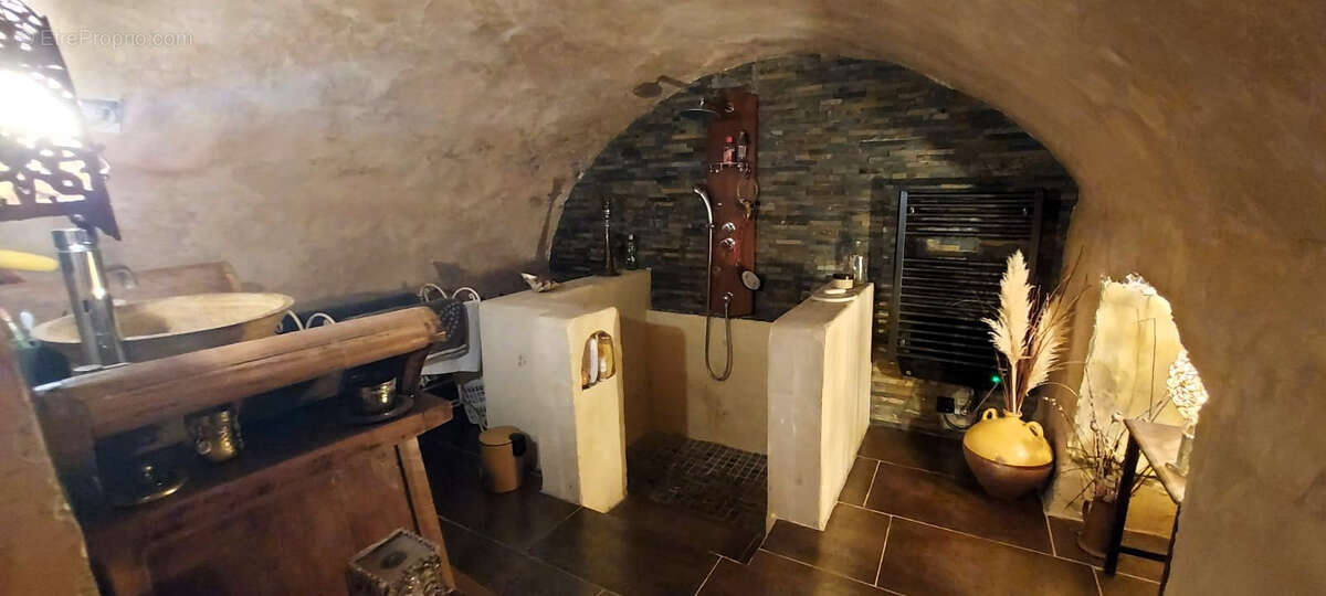 Maison à VILLECROZE