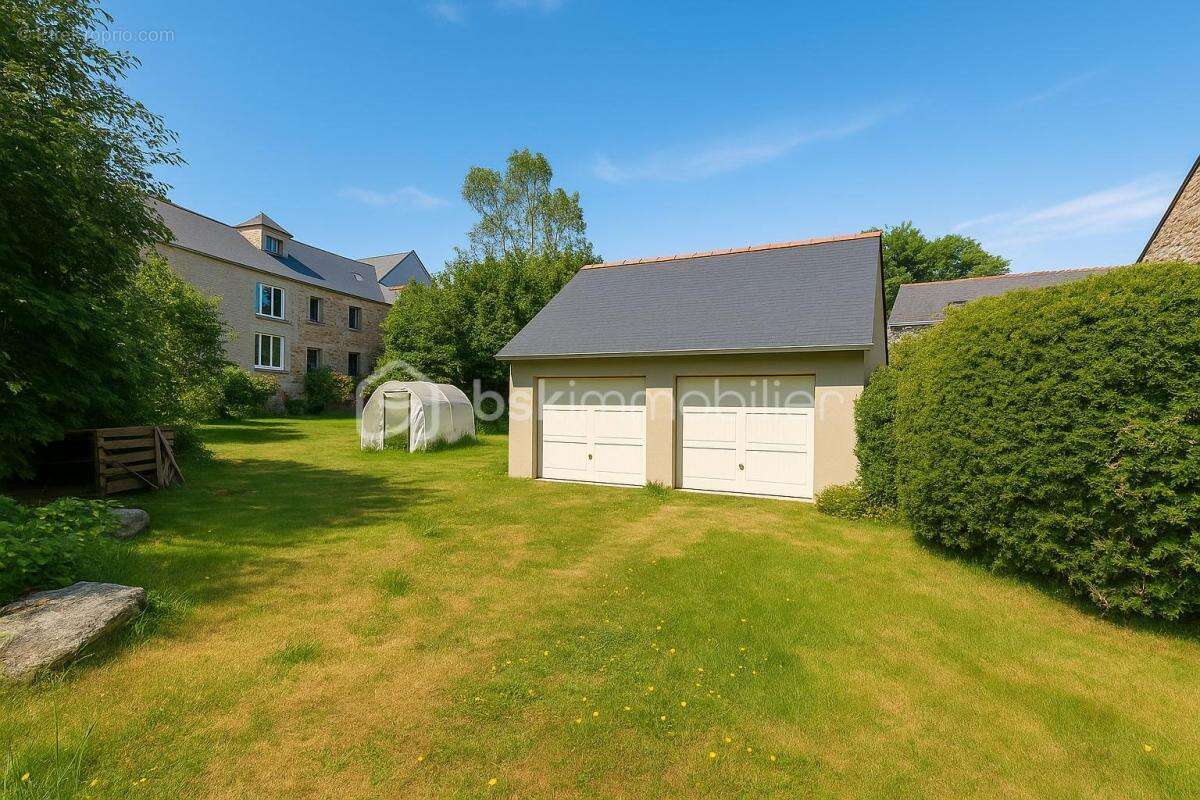 Maison à SAINT-SULPICE-DES-LANDES