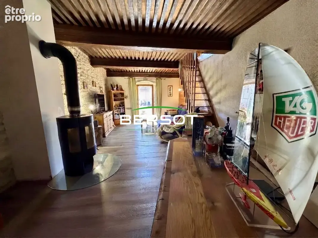 Vellerot-lès-Vercel Bâtisse de caractère de 300 m² avec espace bien-être - photo 5