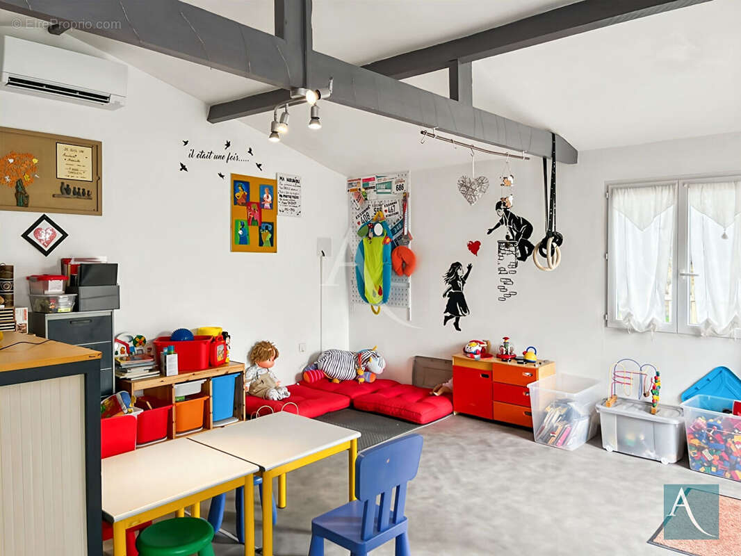 Maison à MORIGNY-CHAMPIGNY