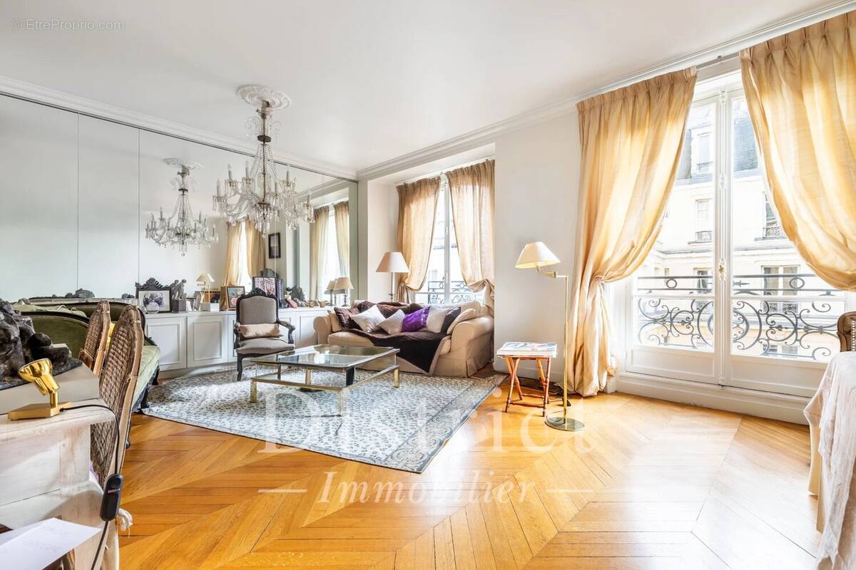 Appartement à PARIS-5E