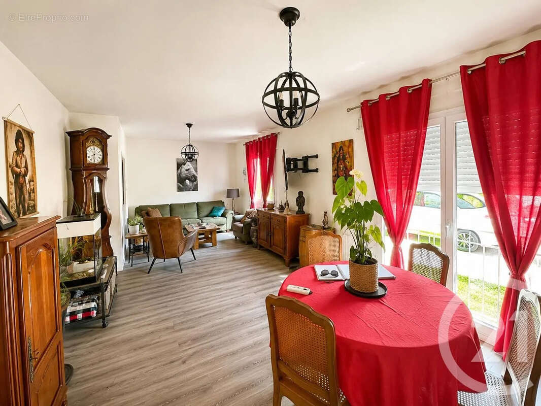 Maison 148 m² à Tremblay-En-France  - photo 5