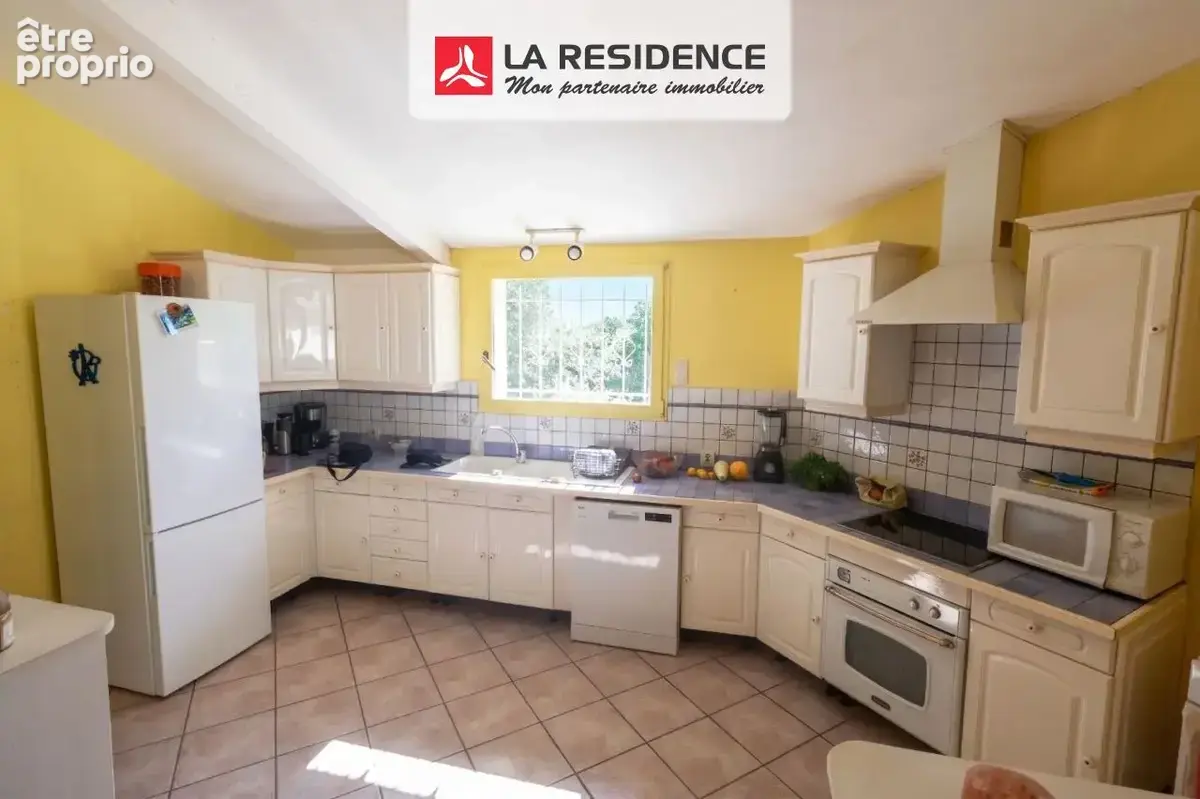 Maison 6 pièces 143 m² à vendre à Saint-Peray (07130) - photo 4