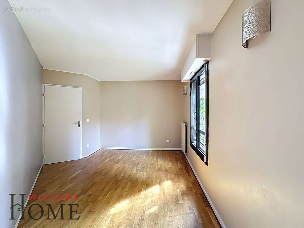 Appartement à LEVALLOIS-PERRET