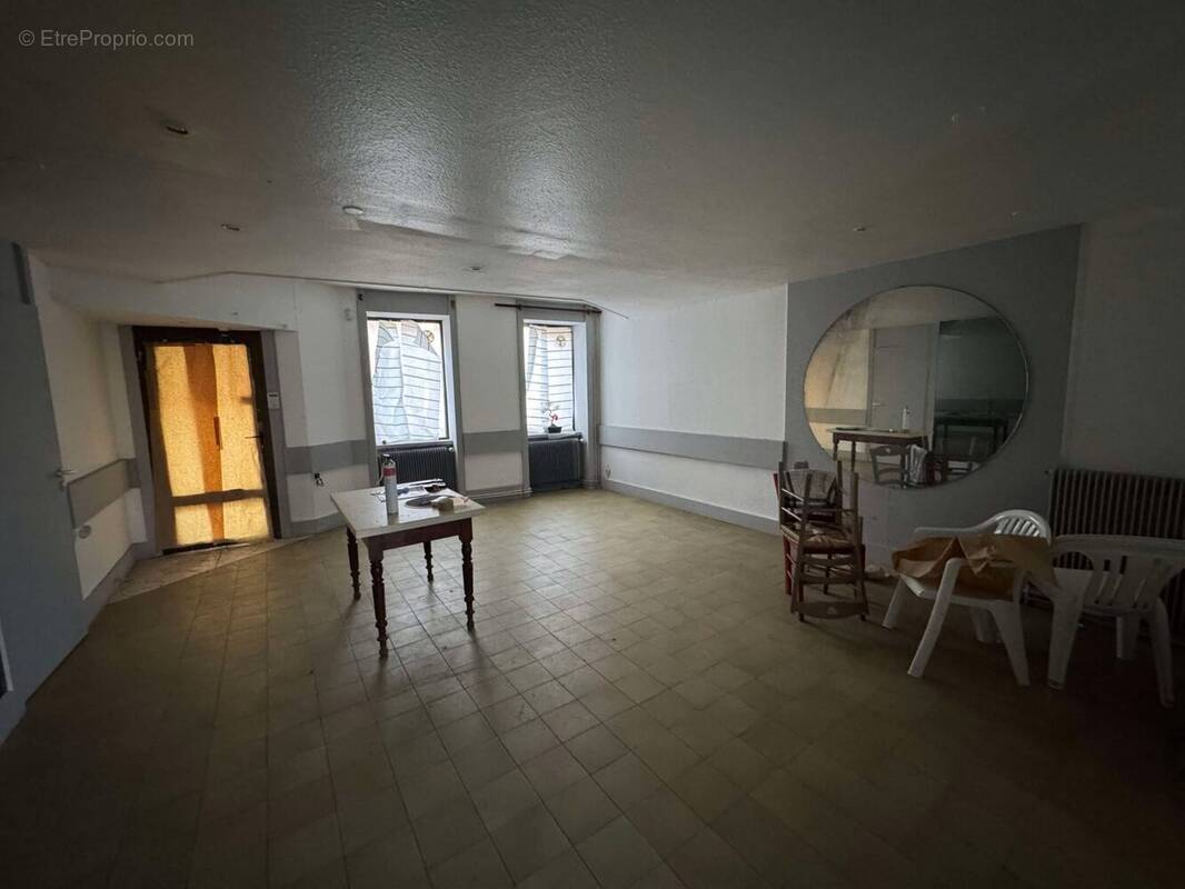 Appartement à VIOLAY