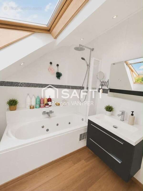 Photo 5 - Maison à SERVINS