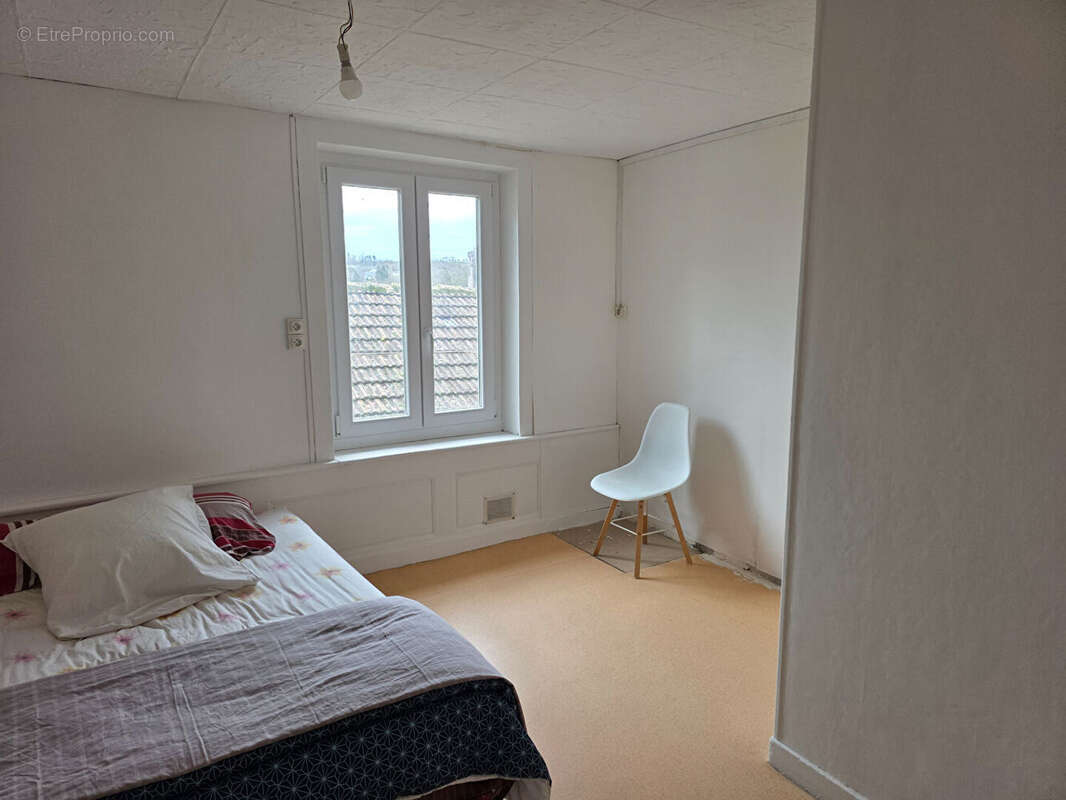 Appartement à MIRECOURT
