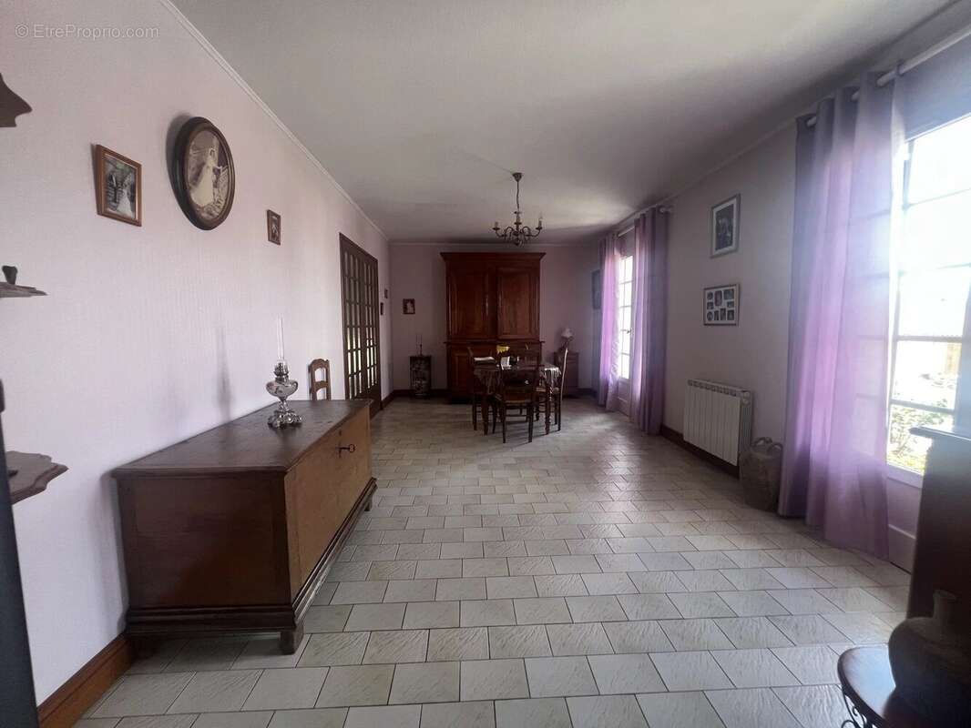 Vente Maison Lussac-les-chateaux(86320) 109 500ï¿œ - photo 4
