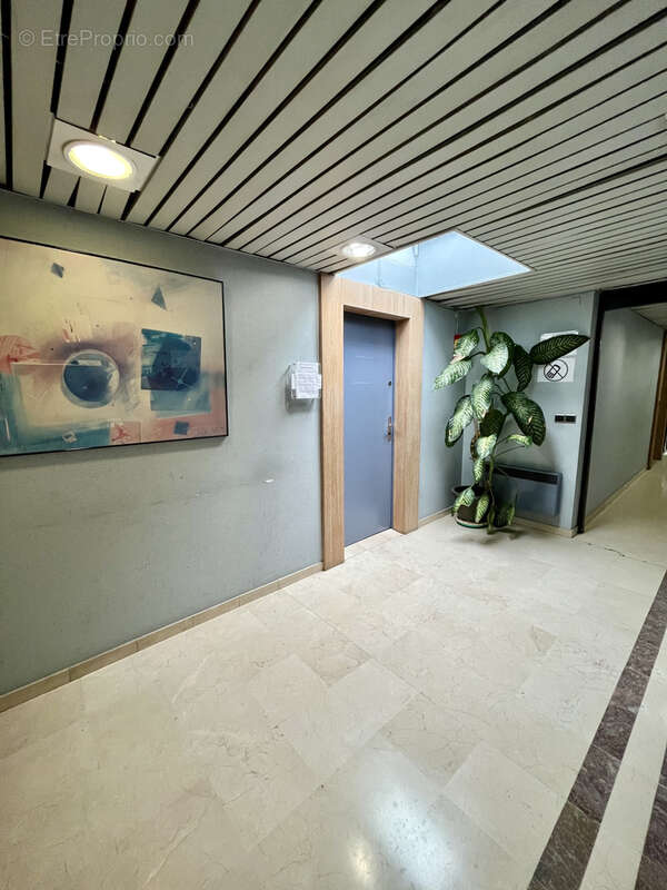 Commerce à MARSEILLE-13E