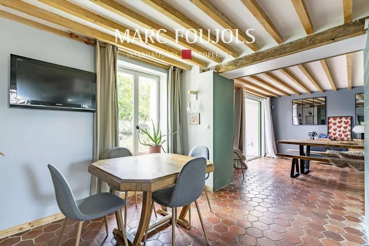 Maison à ERMENONVILLE