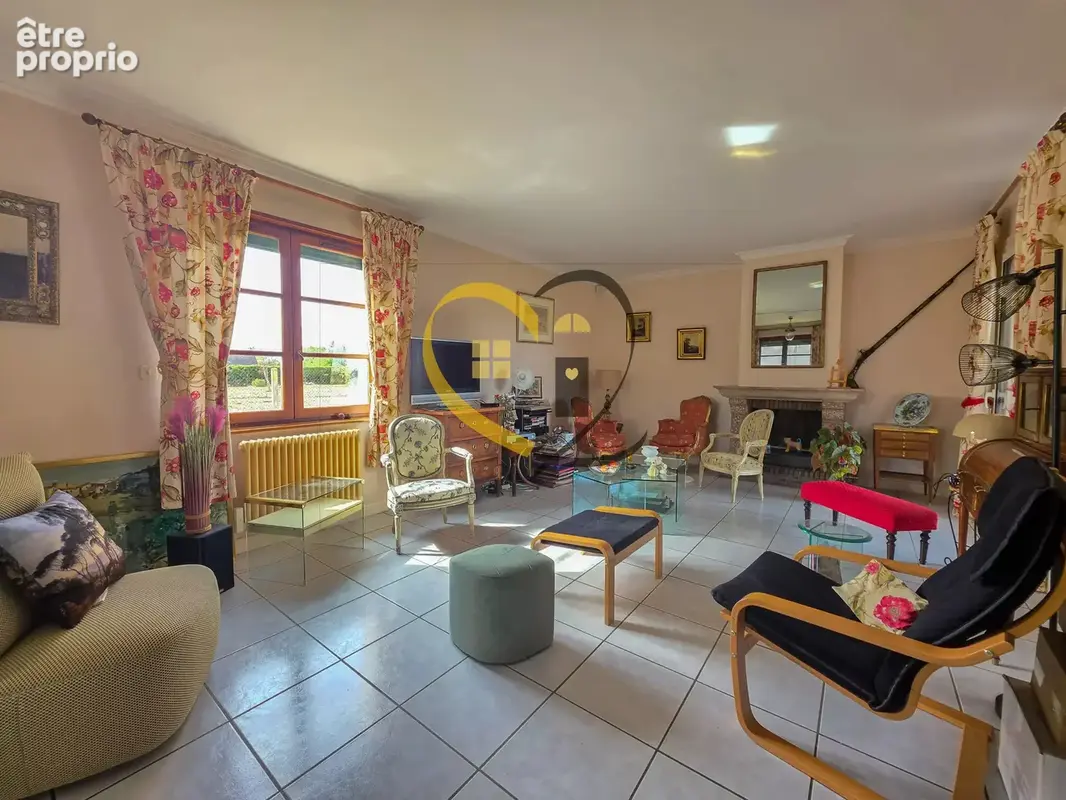 Maison plain-pieds de 148 m² à Trevol - photo 9