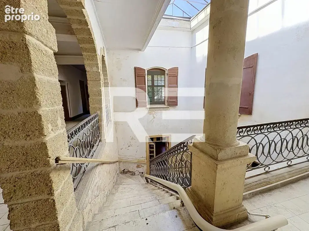 Demeure bourgeoise de 360 m2 patio interieur jardin terrasse - photo 11