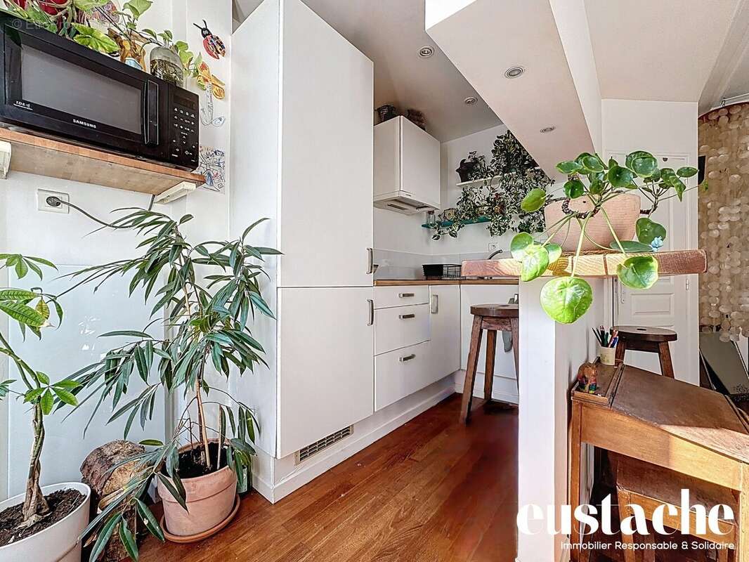 Appartement à PARIS-18E