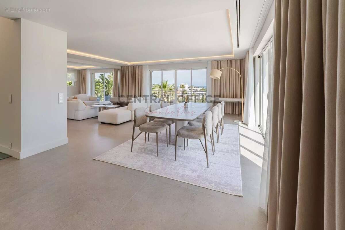 Maison à ANTIBES