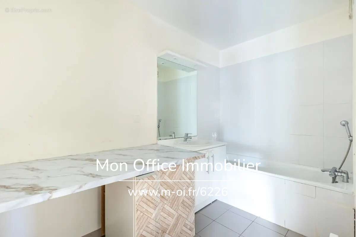 Appartement à MARSEILLE-14E