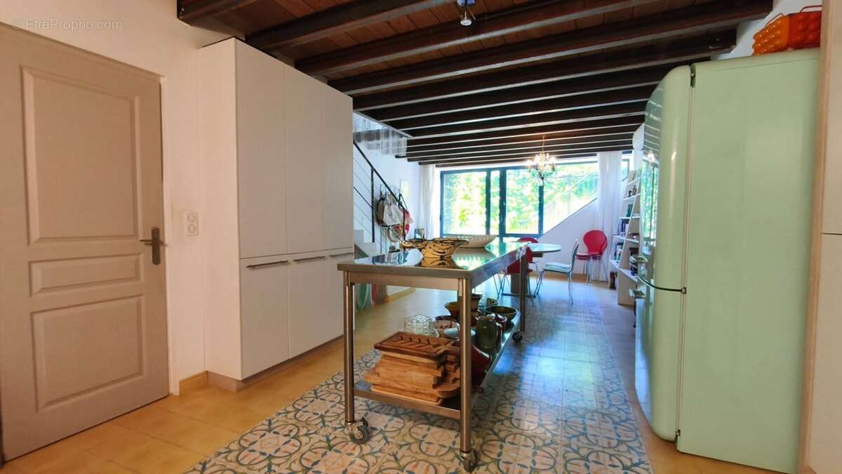 Au coeur d'Uzès maison en pierre rénovée - photo 4