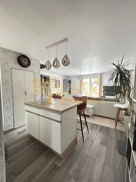 Maison à PONTAULT-COMBAULT