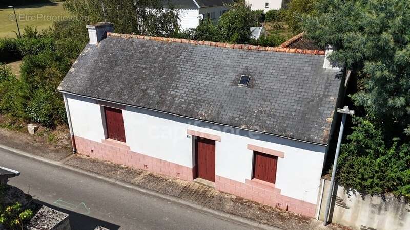 Maison à LANDELEAU