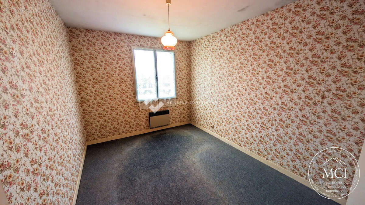 Maison à CAUREL