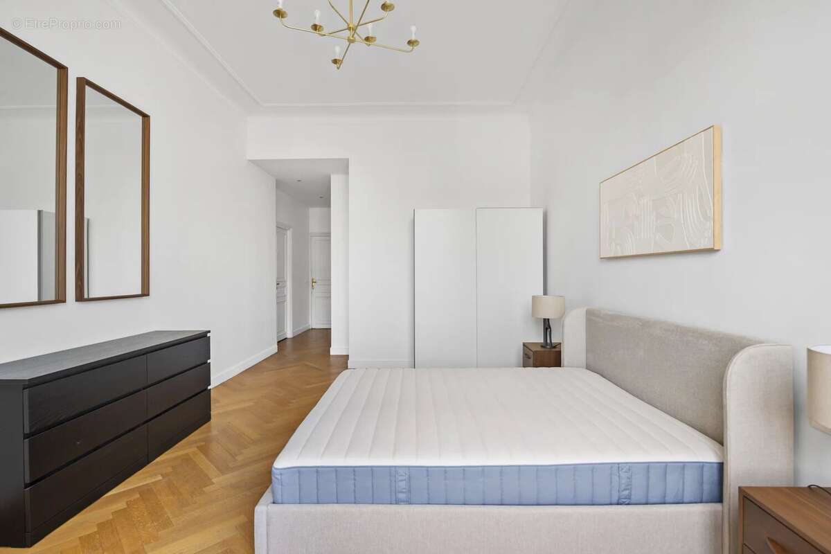 Appartement 190 m² à Paris-16e  - photo 13