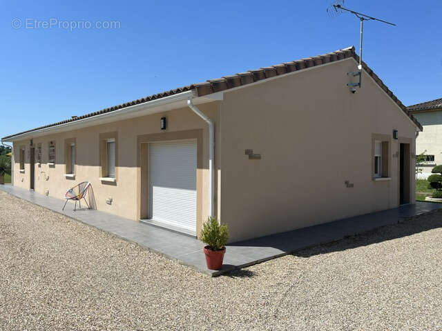 Maison à MONTCARET