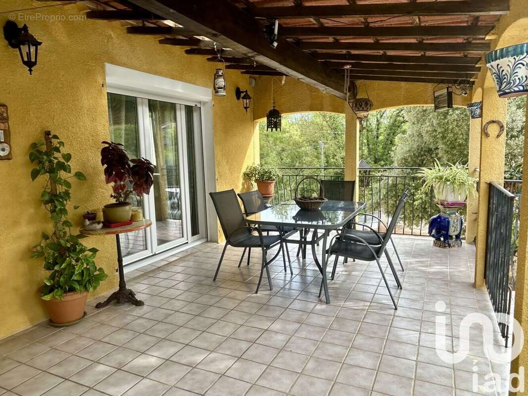 Photo 2 - Maison à TOURVES