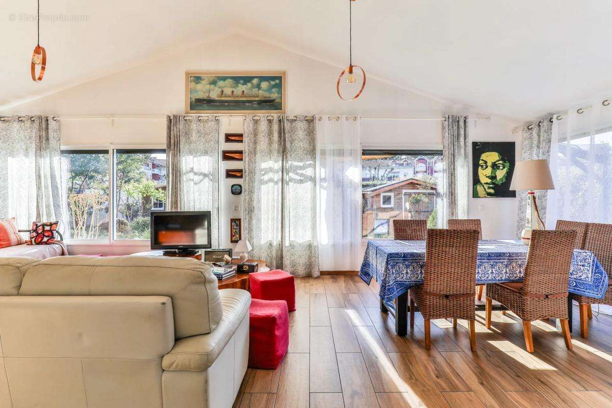 Maison à GUJAN-MESTRAS